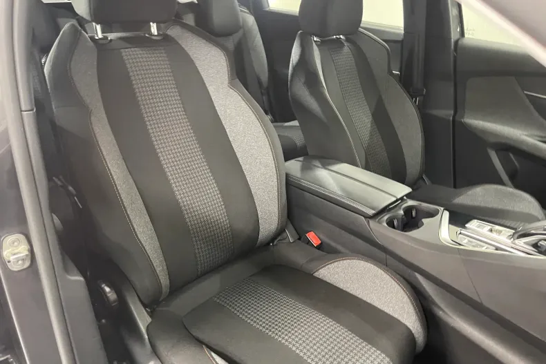 Peugeot 5008 din 2021 cu 136.162 km - oferta PEU182575 - foto 10