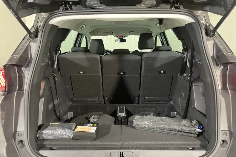 Peugeot 5008 din 2021 cu 136.162 km - oferta PEU182575 - foto 14