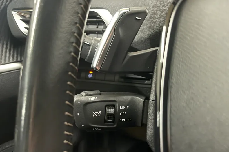 Peugeot 5008 din 2021 cu 136.162 km - oferta PEU182575 - foto 28