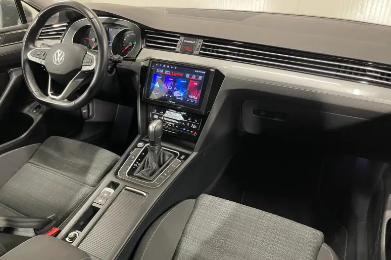 Volkswagen Passat din 2021 cu 108.362 km - oferta VOL182576 - foto 8