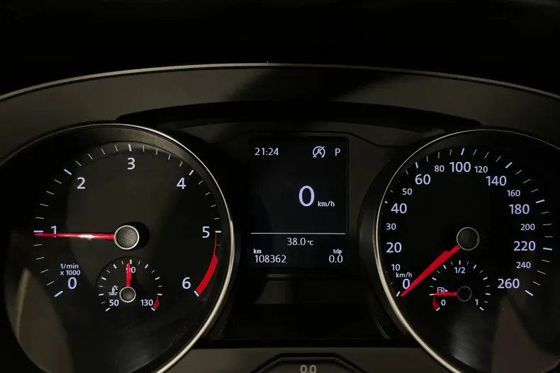 Volkswagen Passat din 2021 cu 108.362 km - oferta VOL182576 - foto 26