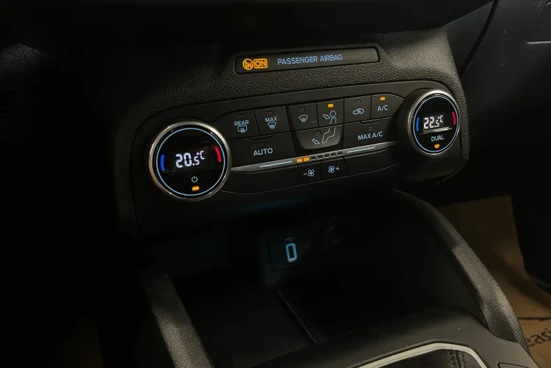 Ford Focus din 2020 cu 95.896 km - oferta FOR182579 - foto 18