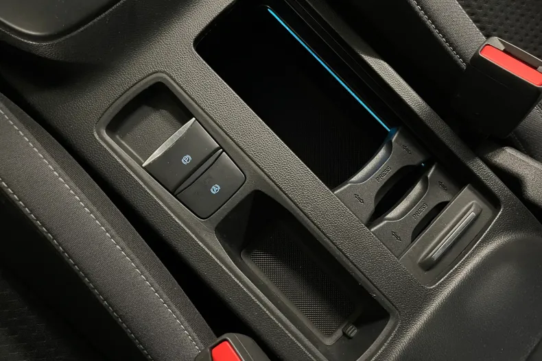 Ford Focus din 2020 cu 95.896 km - oferta FOR182579 - foto 23