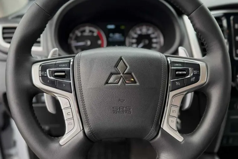 Mitsubishi L200 din 2020 cu 147.000 km - oferta MIT182584 - foto 23