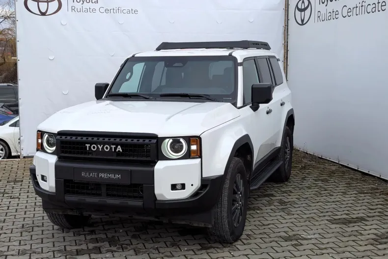 Toyota Land Cruiser 300 din 2024 cu 10.600 km - oferta TOY182587 - foto 1