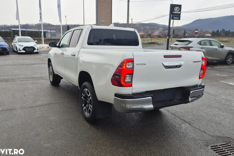 Toyota Hilux din 2025 cu 12 km - oferta TOY182589 - foto 3
