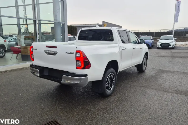 Toyota Hilux din 2025 cu 12 km - oferta TOY182589 - foto 4