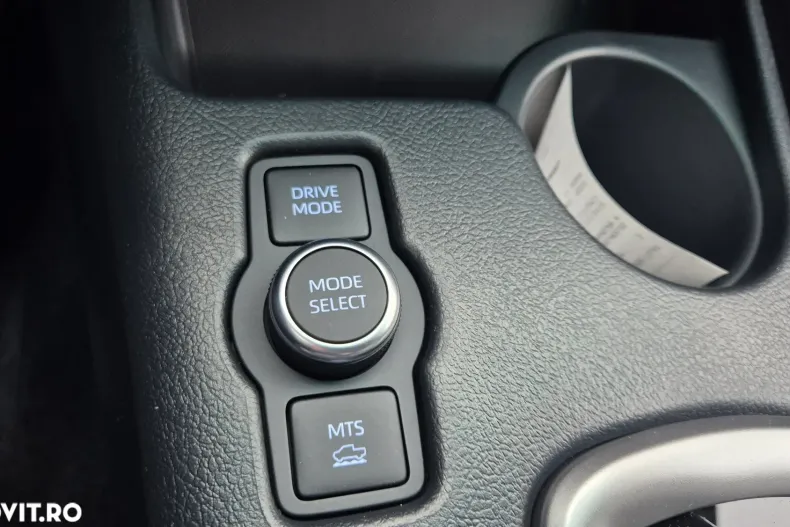 Toyota Hilux din 2025 cu 12 km - oferta TOY182589 - foto 18