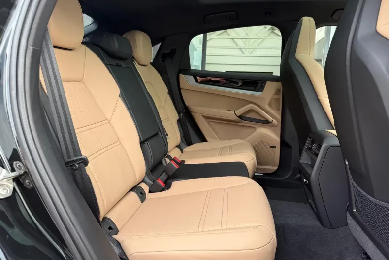 Porsche Cayenne Coupe din 2026 cu 10 km - oferta POR182596 - foto 8