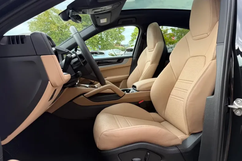 Porsche Cayenne Coupe din 2026 cu 10 km - oferta POR182596 - foto 9