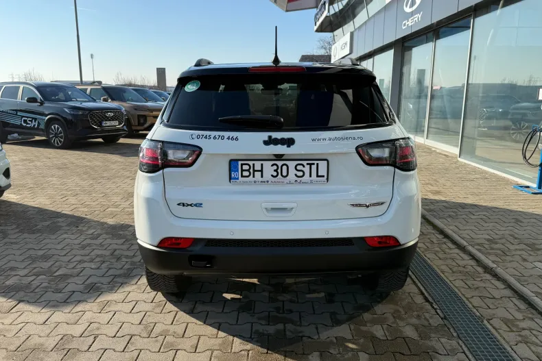 Jeep Compass din 2025 cu 33.200 km - oferta JEE182610 - foto 4