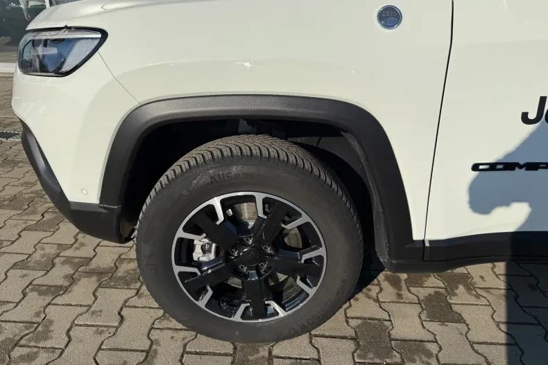 Jeep Compass din 2025 cu 33.200 km - oferta JEE182610 - foto 14