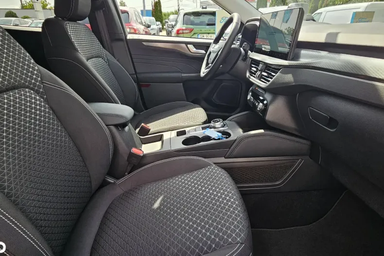 Ford Kuga din 2025 cu 1 km - oferta FOR182614 - foto 10