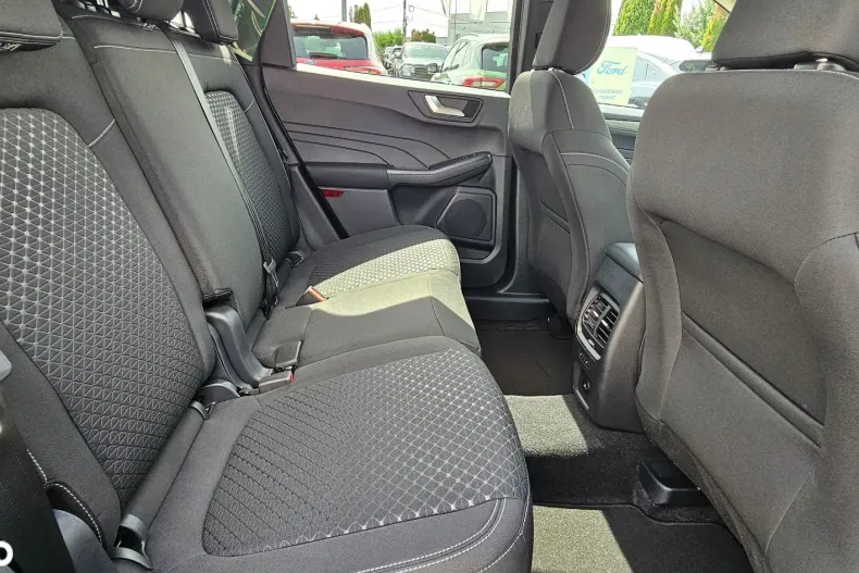 Ford Kuga din 2025 cu 1 km - oferta FOR182614 - foto 11