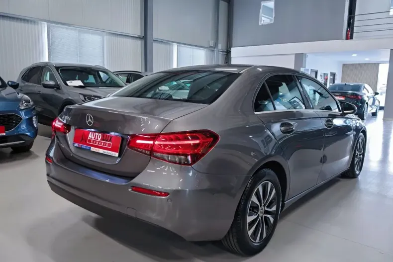 Mercedes-Benz A 180 (Clasa A) din 2020 cu 117.210 km - oferta MER182617 - foto 4