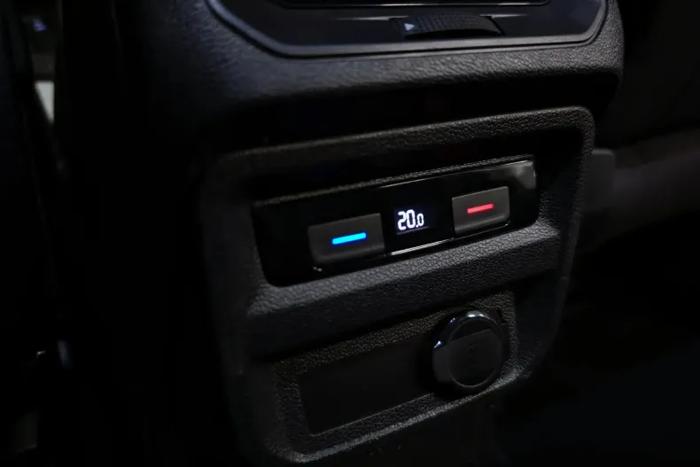 Volkswagen Tiguan din 2021 cu 173.766 km - oferta VOL182620 - foto 24