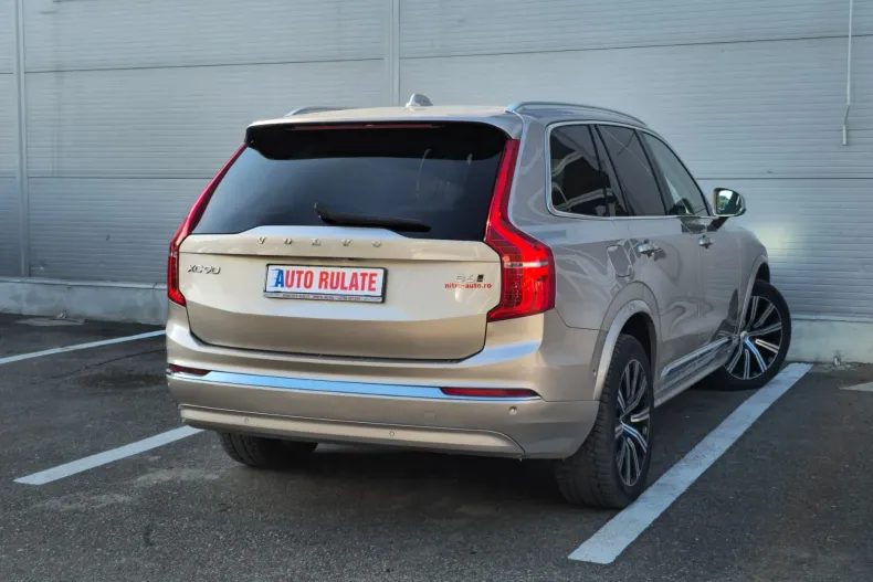 Volvo XC90 din 2023 cu 51.085 km - oferta VOL182628 - foto 8