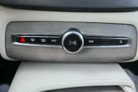 Volvo XC90 din 2023 cu 51.085 km - oferta VOL182628 - foto 14