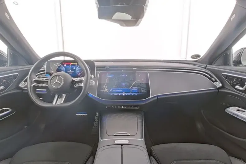 Mercedes-Benz E din 2024 cu 6.700 km - oferta MER182631 - foto 4