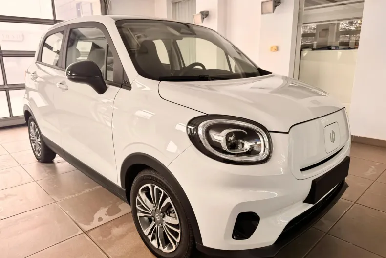 Leapmotor T03 din 2025 cu 10 km - oferta LEA182632 - foto 4