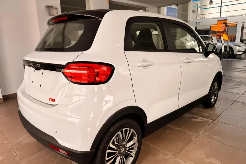 Leapmotor T03 din 2025 cu 10 km - oferta LEA182632 - foto 5