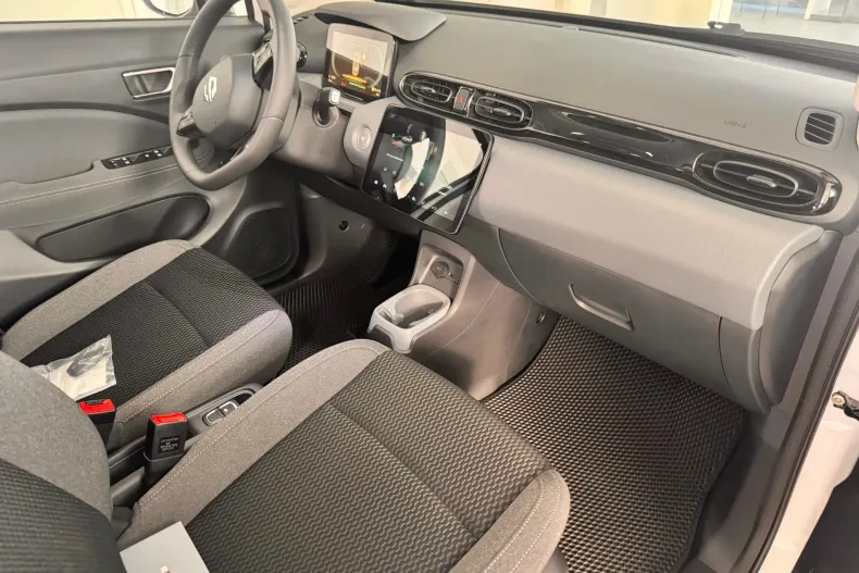 Leapmotor T03 din 2025 cu 10 km - oferta LEA182632 - foto 10