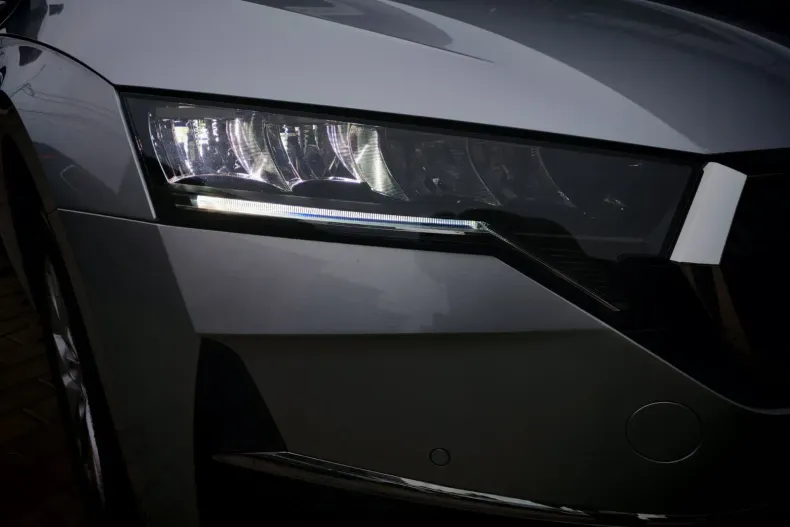 Skoda Octavia din 2026 cu 4 km - oferta SKO182644 - foto 9