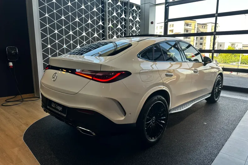 Mercedes-Benz GLC din 2025 cu 6.000 km - oferta MER182647 - foto 4