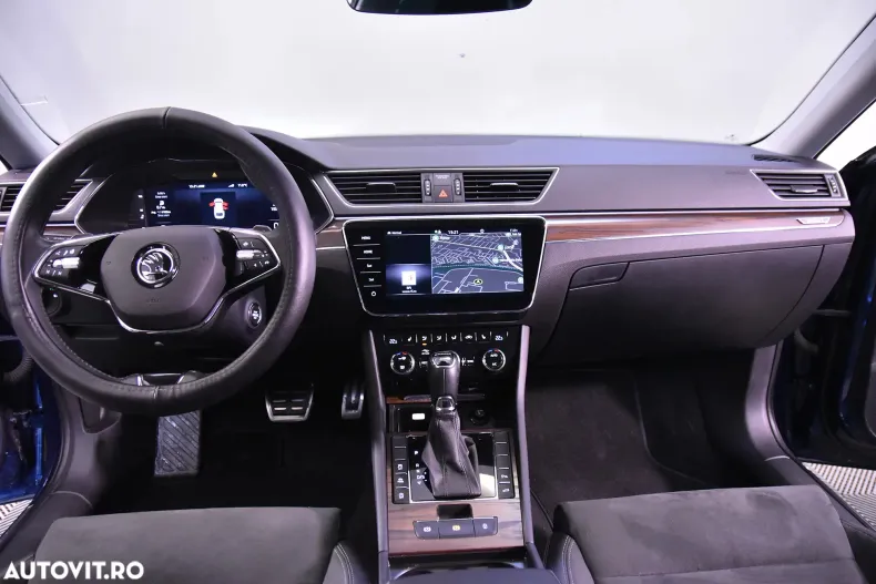 Skoda Superb din 2023 cu 40.645 km - oferta SKO182652 - foto 9