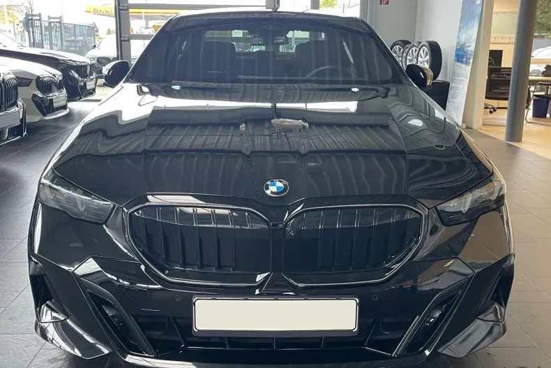 BMW Seria 5 din 2025 cu 9.645 km - oferta BMW182661 - foto 6