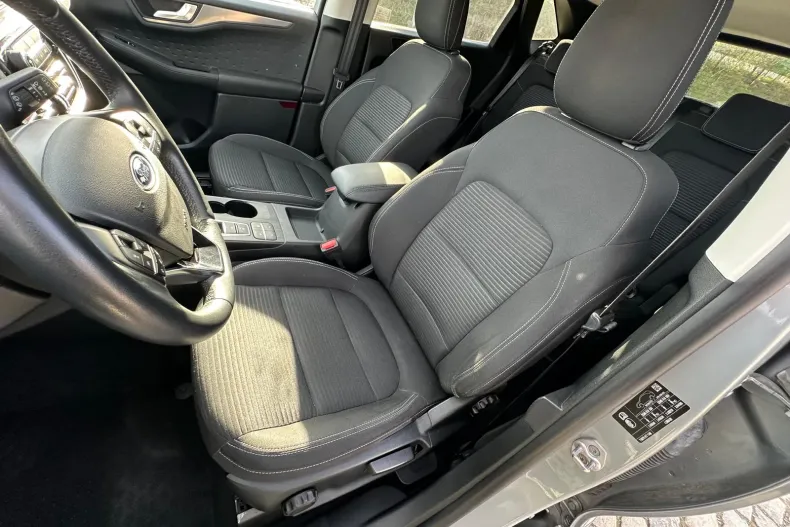 Ford Kuga din 2021 cu 141.000 km - oferta FOR182666 - foto 8