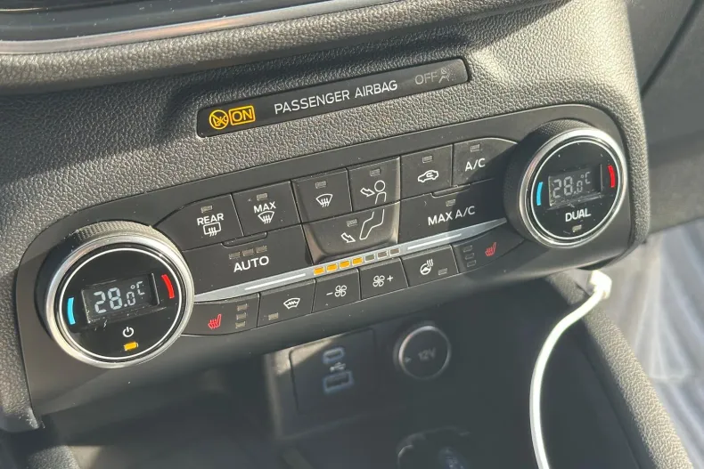 Ford Kuga din 2021 cu 141.000 km - oferta FOR182666 - foto 30