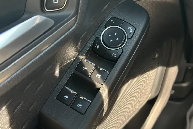 Ford Kuga din 2021 cu 141.000 km - oferta FOR182666 - foto 32