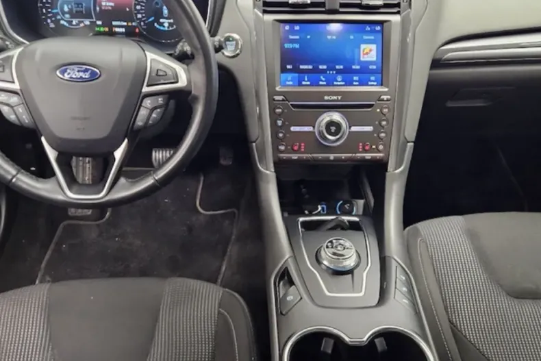 Ford Mondeo din 2021 cu 53.000 km - oferta FOR182670 - foto 3