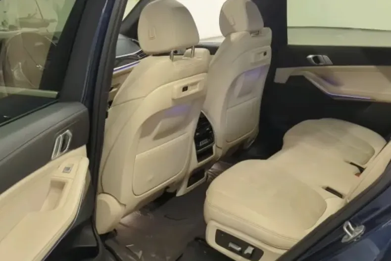 BMW X7 (Seria X) din 2021 cu 66.000 km - oferta BMW182671 - foto 6