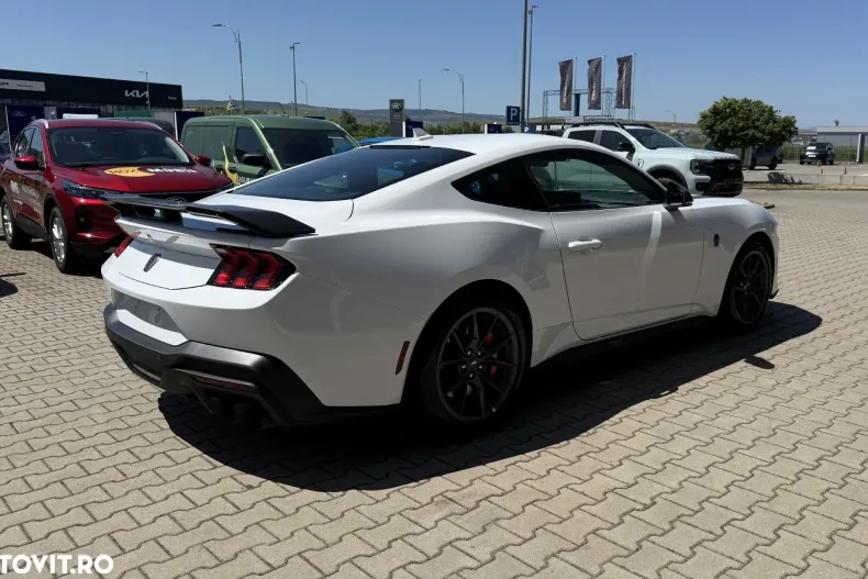 Ford Mustang din 2025 cu 3.100 km - oferta FOR182675 - foto 6