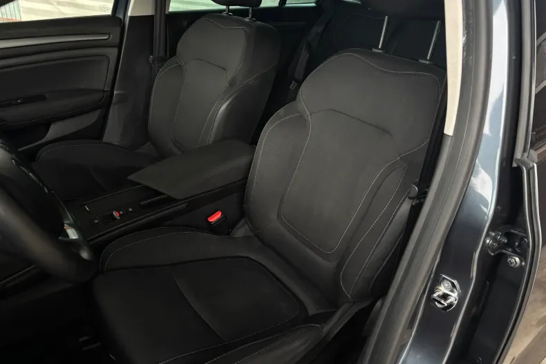 Renault Megane din 2021 cu 111.795 km - oferta REN182681 - foto 36