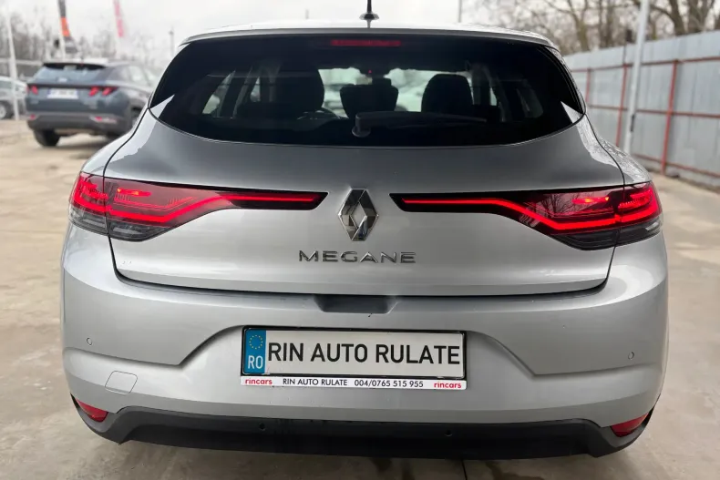 Renault Megane din 2022 cu 63.588 km - oferta REN182682 - foto 6