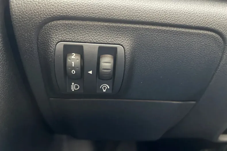 Renault Megane din 2022 cu 63.588 km - oferta REN182682 - foto 19