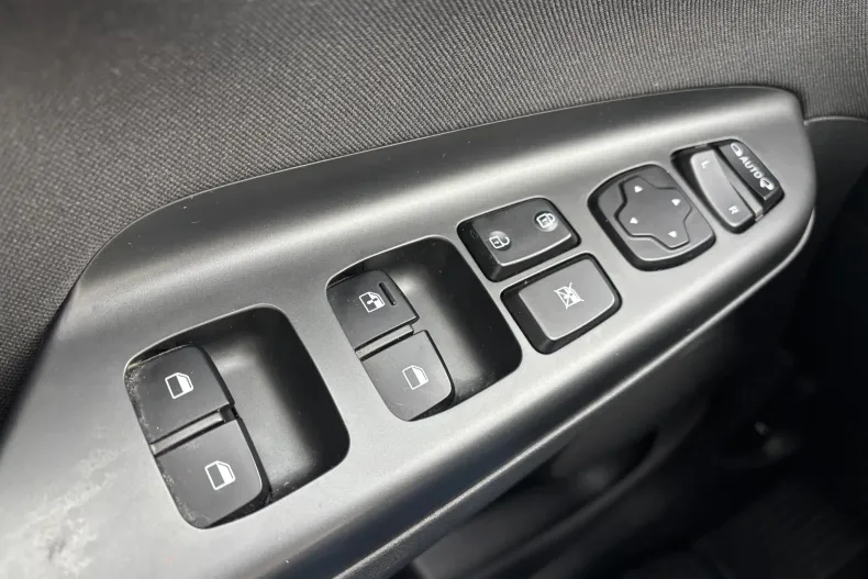 Hyundai KONA din 2023 cu 147.855 km - oferta HYU182686 - foto 18