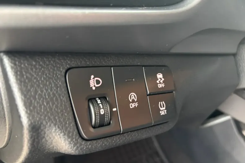 Kia Stonic din 2025 cu 21.200 km - oferta KIA182689 - foto 14