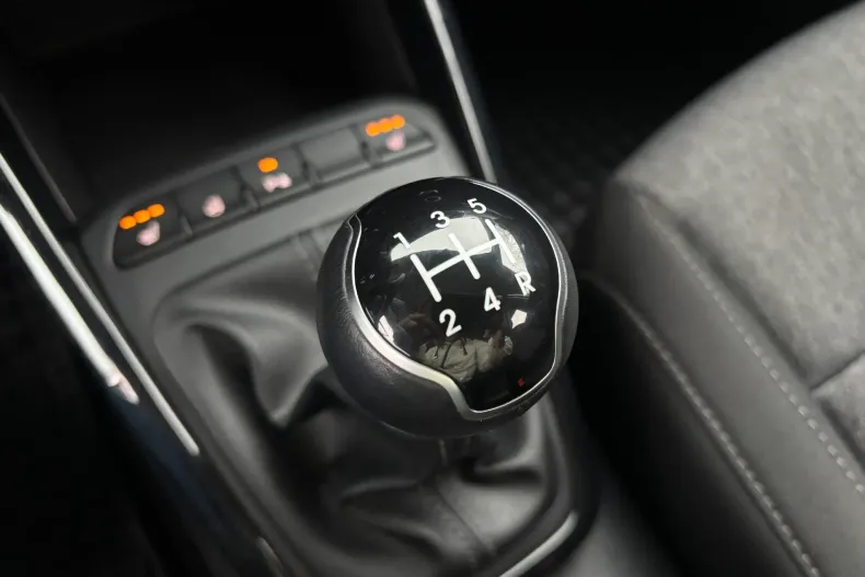 Kia Stonic din 2025 cu 21.200 km - oferta KIA182689 - foto 21