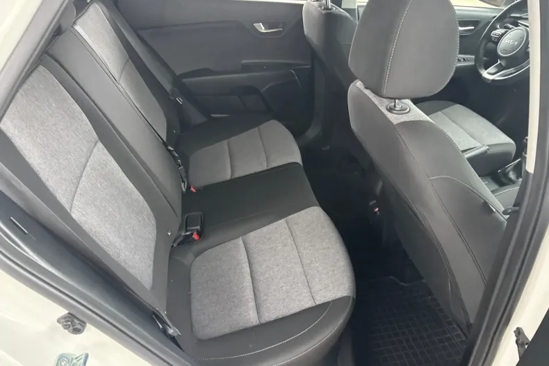 Kia Stonic din 2025 cu 21.200 km - oferta KIA182689 - foto 31