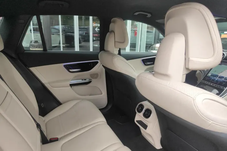 Mercedes-Benz GLC din 2023 cu 45.752 km - oferta MER182698 - foto 15