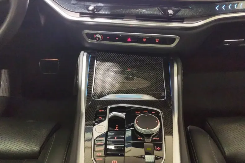 BMW X6 (Seria X) din 2025 cu 39.081 km - oferta BMW182708 - foto 9