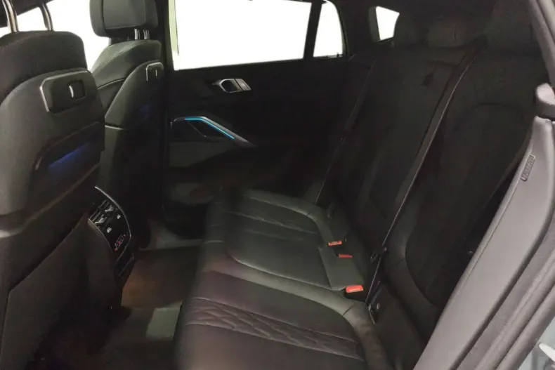 BMW X6 (Seria X) din 2025 cu 39.081 km - oferta BMW182708 - foto 12