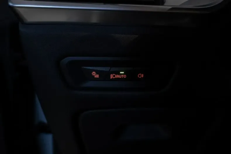 BMW X6 (Seria X) din 2024 cu 22.227 km - oferta BMW182711 - foto 26