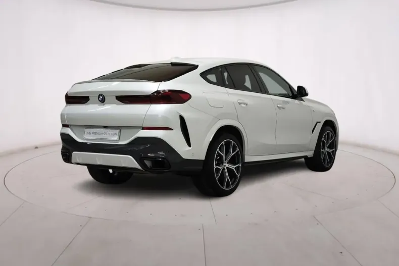 BMW X6 (Seria X) din 2024 cu 42.541 km - oferta BMW182726 - foto 2