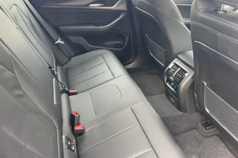 BMW X4 (Seria X) din 2024 cu 17.501 km - oferta BMW182732 - foto 8