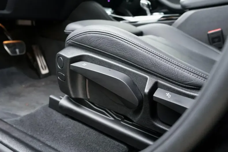 BMW X4 (Seria X) din 2025 cu 25.990 km - oferta BMW182733 - foto 5